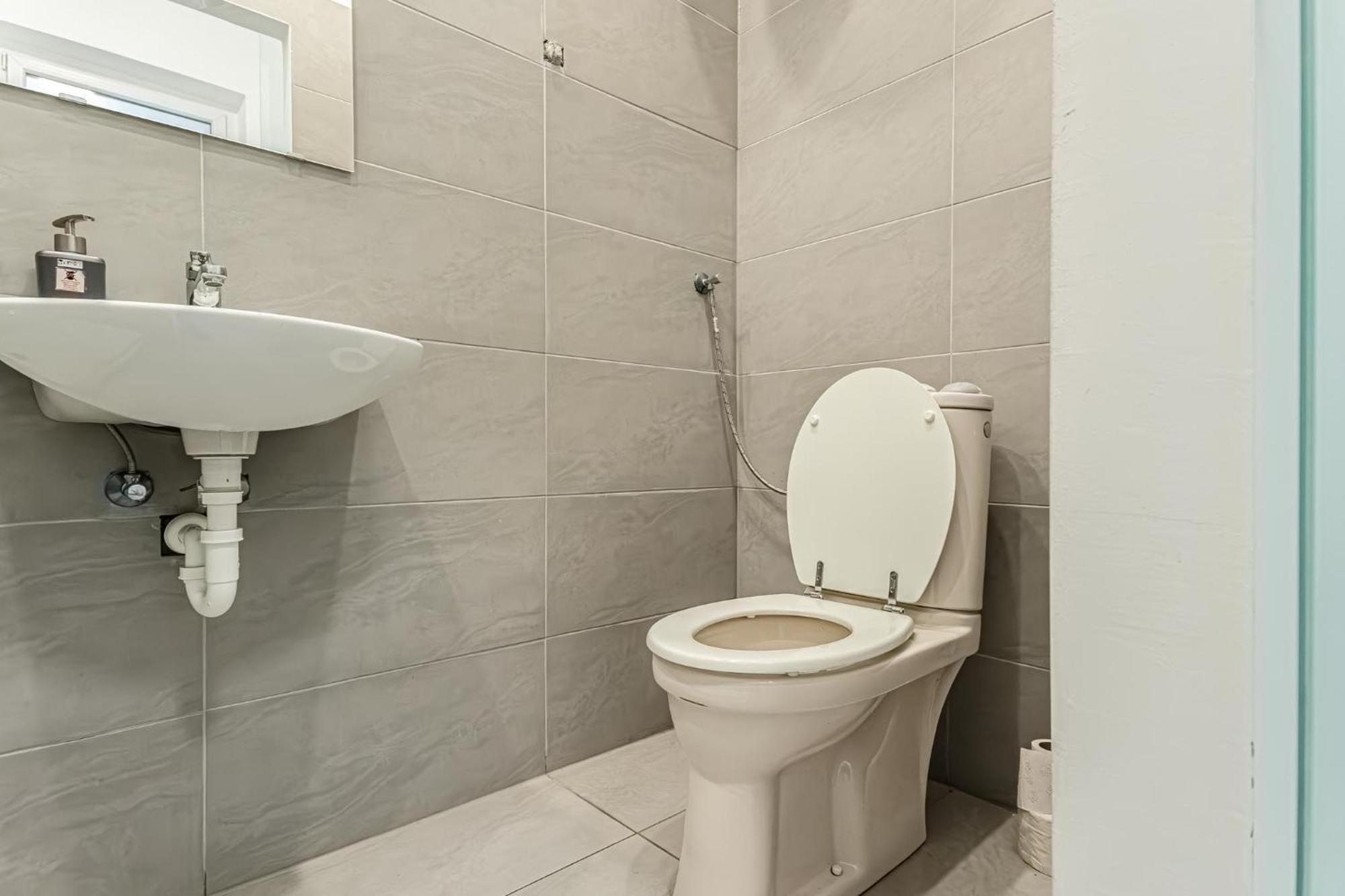Lovely 1Br Apt. Near Akh Hospital ウィーン エクステリア 写真